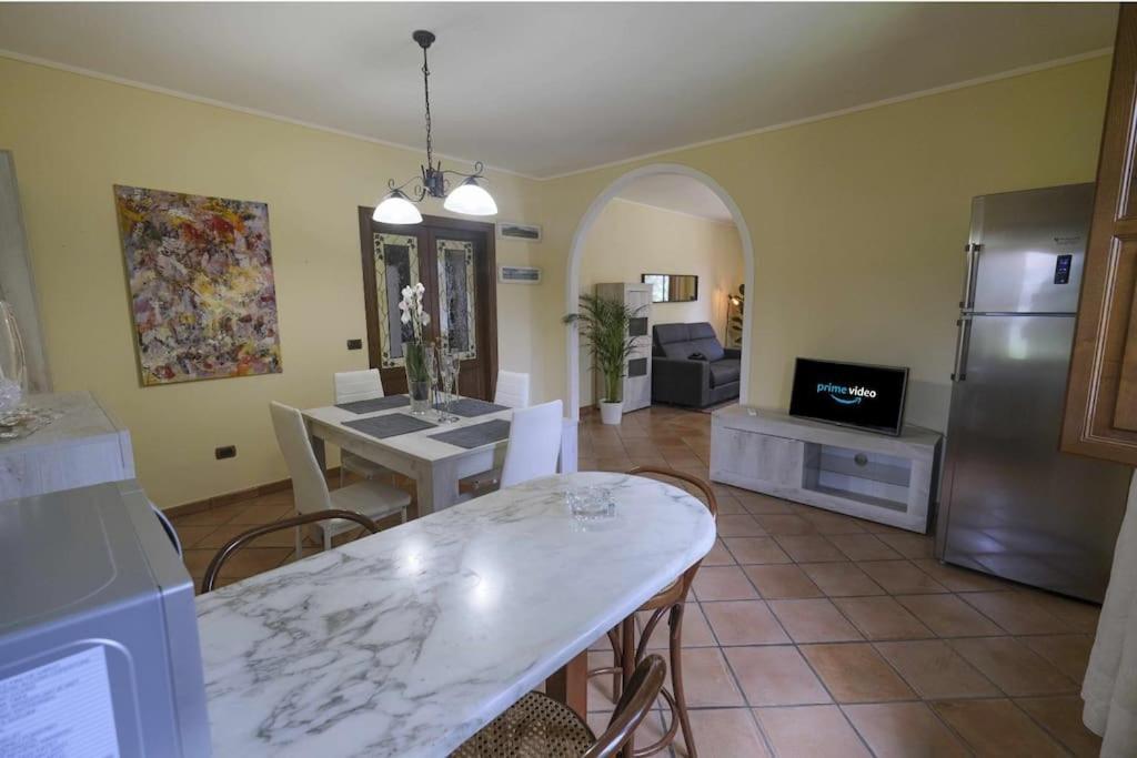 Villa Luxury Pool & Garden Pise Extérieur photo